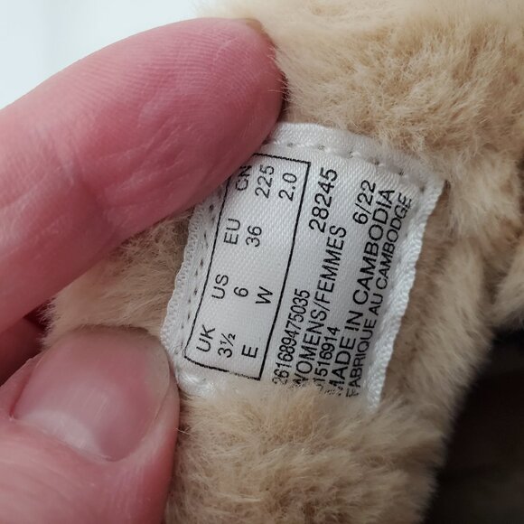 Clark Cloudsteepers Breeze Fur Ankle Boots with Faux-fur cuff! 6 - Picture 8 of 9